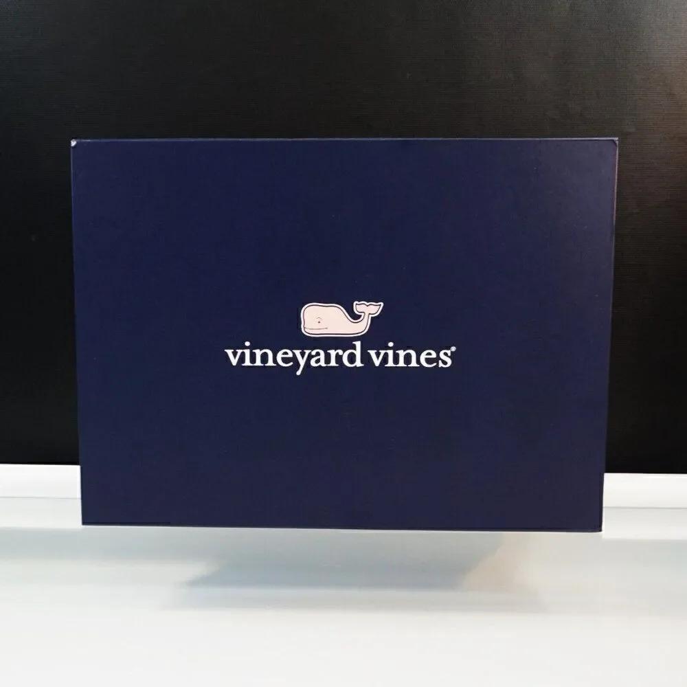 VINEYARD VINES Empty Box Magnetic Closure 15 1/4 x 11 .25 x 2.5 inch Gift Box